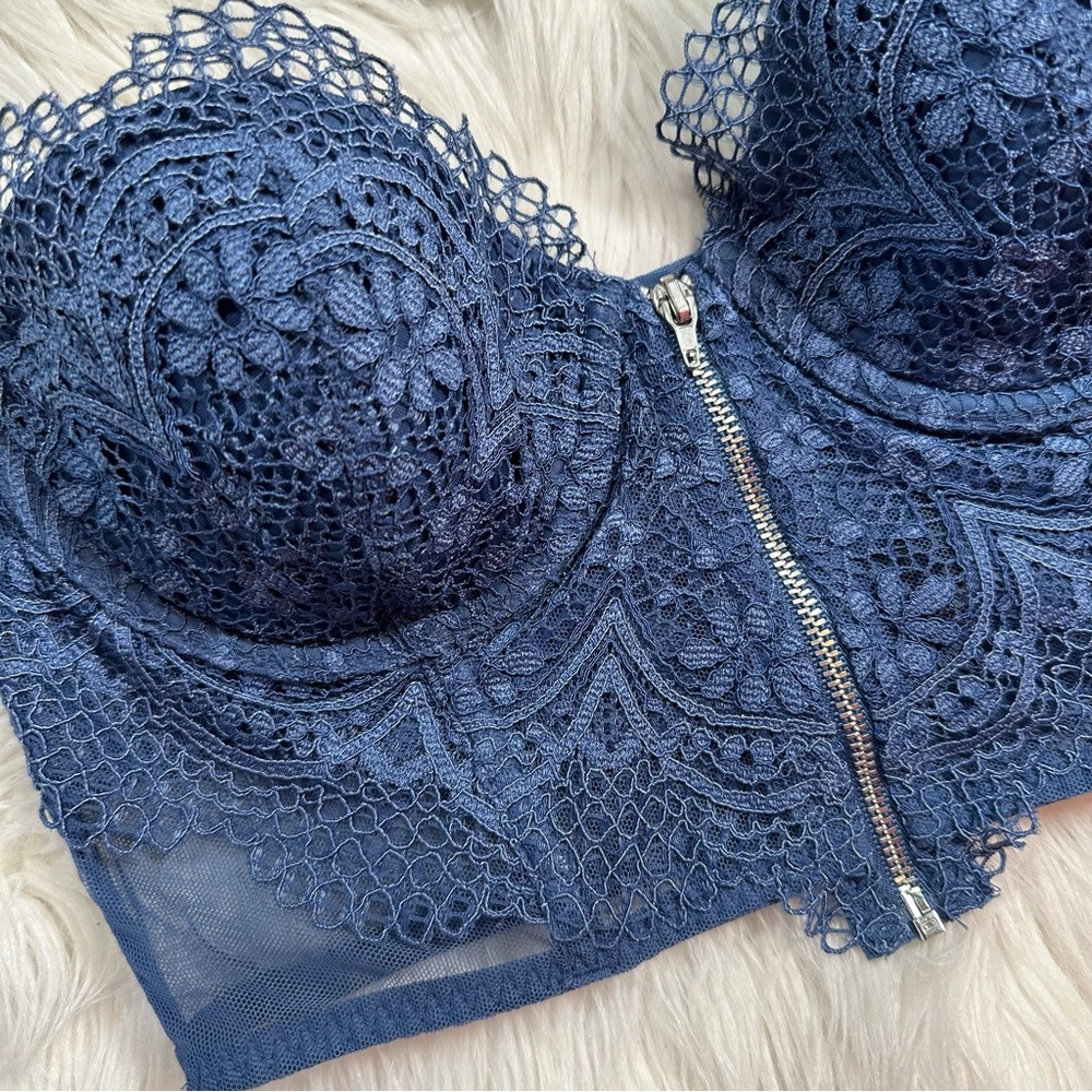 Victoria’s Secret • 2015 Very Sexy Long-Lined Demi